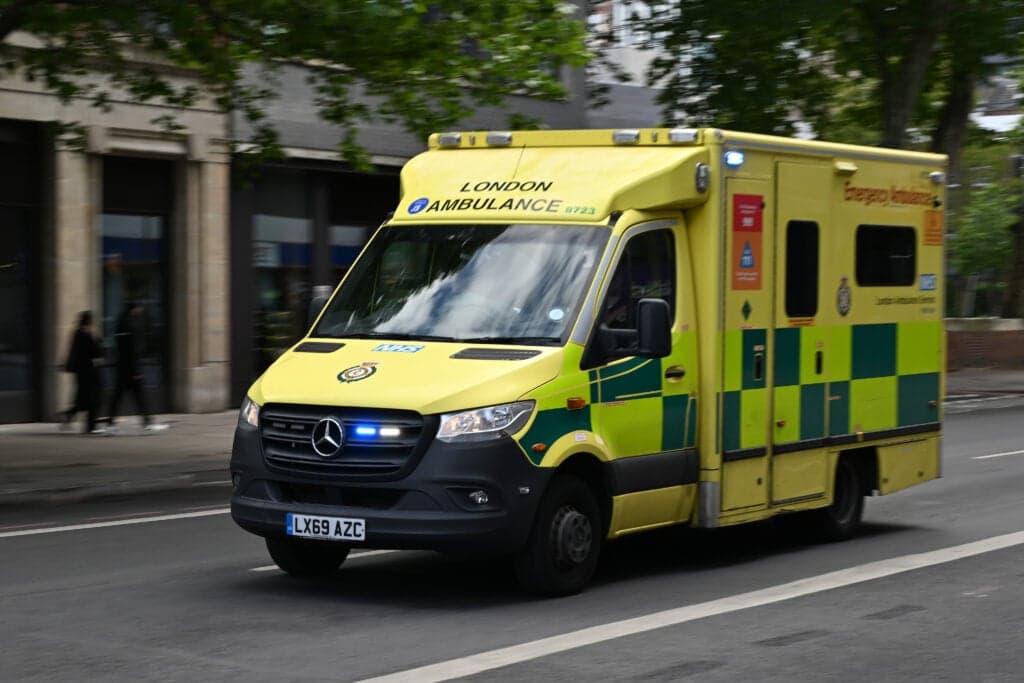 Pensioner sepsis death: Coroner warns over unmonitored transfer