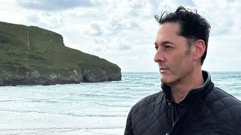 MPs call for investigation following death of Epstein whistleblower MPs call for investigation following death of Epstein whistleblower
