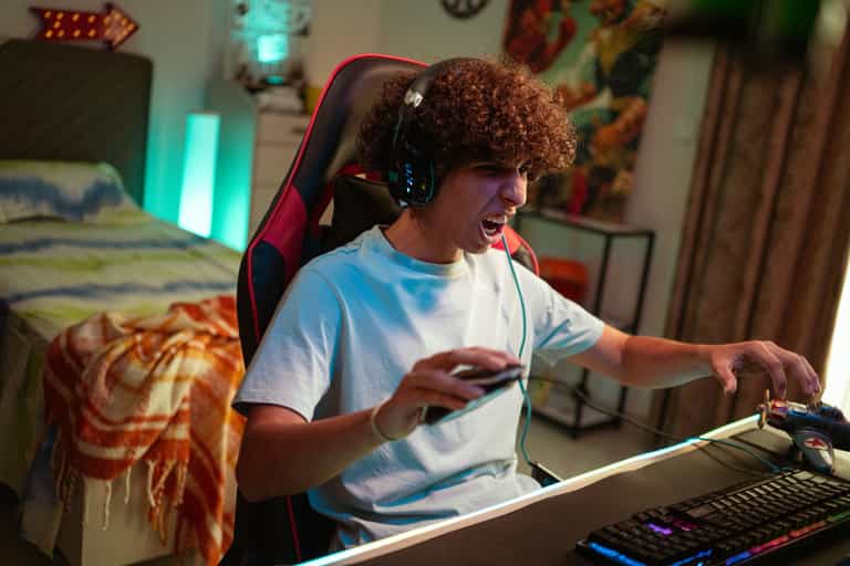 Brits are apologising for their dodgy Wi-Fi almost twice a week, new research reveals Brits are apologising for their dodgy Wi-Fi almost twice a week, new research reveals