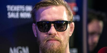 Conor McGregor shows off incredible speed as he spars Muay Thai champ (Video)