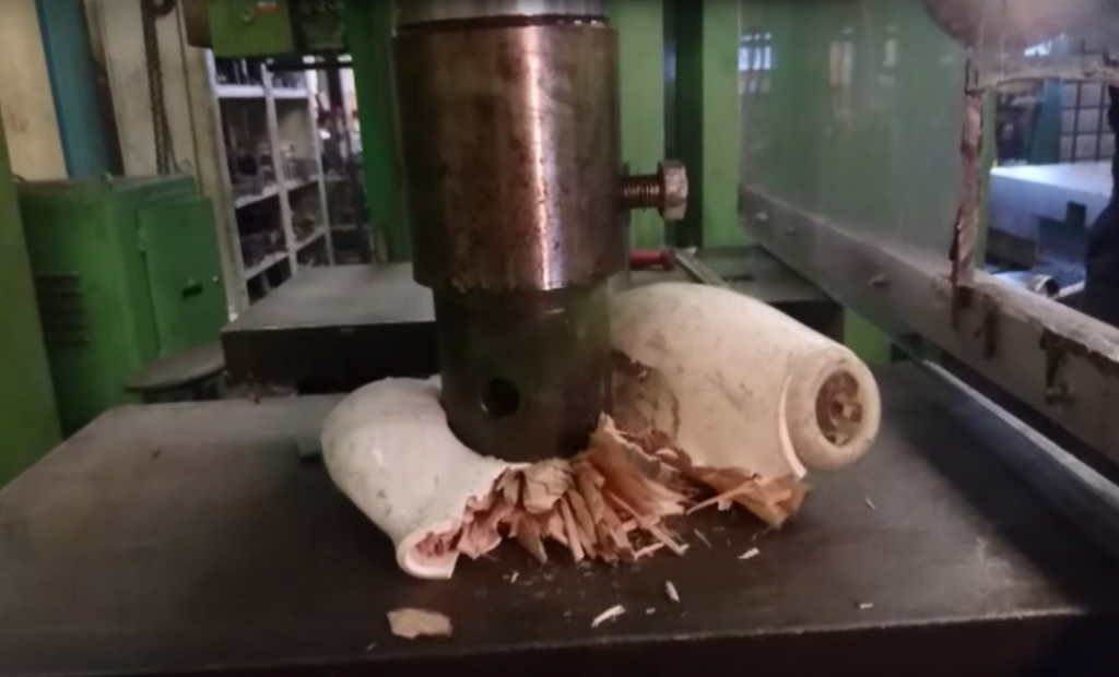 Don't start your day before you've watched a hydraulic press crush a