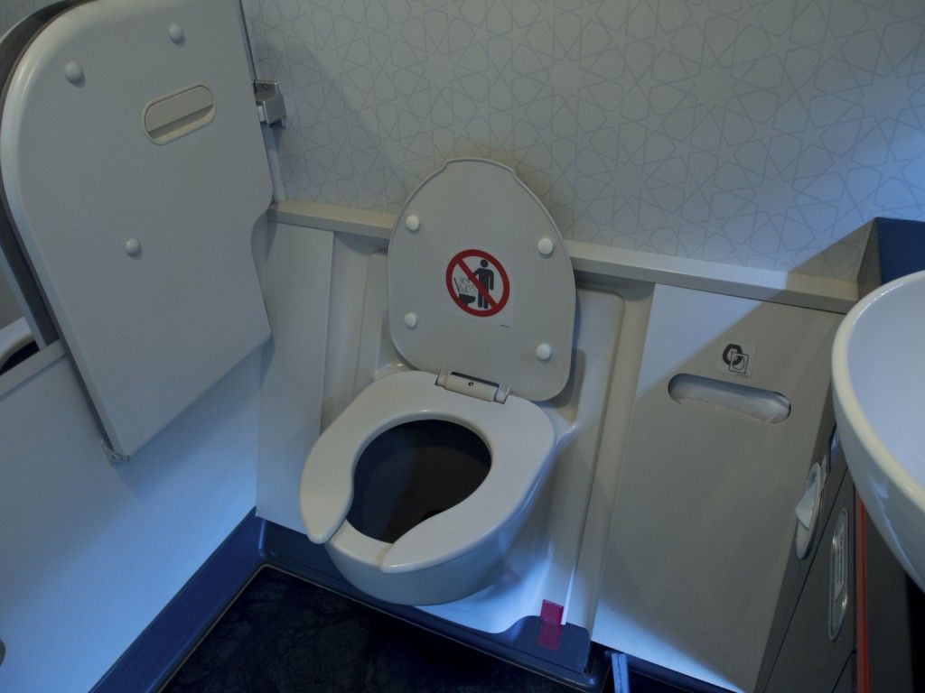 So this is how airplane toilets are actually emptied JOE.co.uk