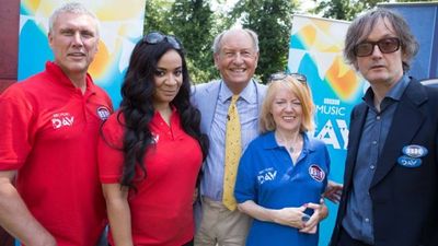 Jarvis Cocker to appear in Bargain Hunt special alongside Bez