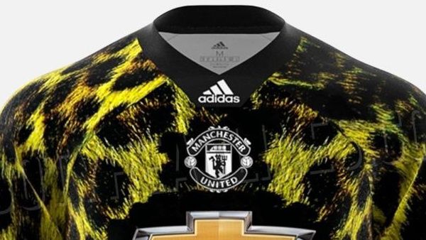 dentro me quejo Inolvidable Manchester United release 'digital' leopard print kit that they will never  wear