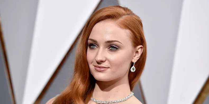 Sophie Turner blasts those signing petition to remake ending to Game of