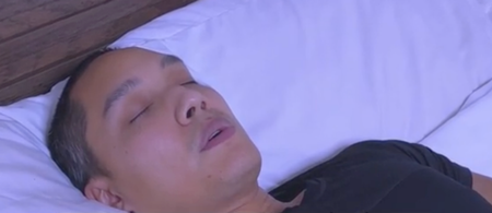 Fitness expert explains army technique to fall asleep in just two minutes