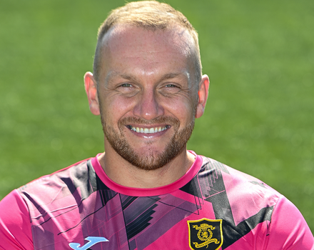 Goalkeeper debut Livingston