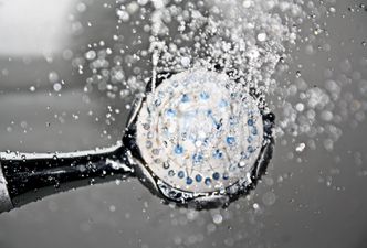 Doctor explains why you should never pee in the shower