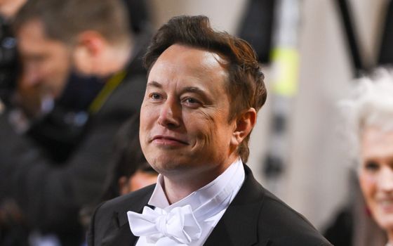 Elon Musk se convertirá en el primer billonario del mundo en 2024, porque el mundo realmente lo necesitaba.