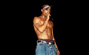 Tupac Shakur fans convinced rapper faked his death because of one crucial detail