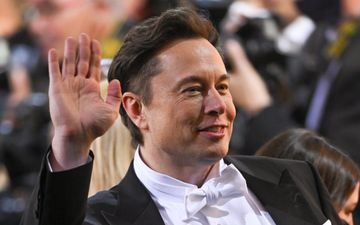 Elon Musk ‘may face jail’ if he walks away from $44billion Twitter deal