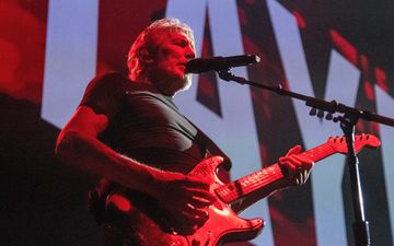 Pink Floyd’s Roger Waters declares ‘I’m far, far, far more important’ than Drake and The Weeknd