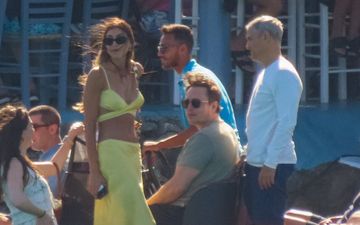 Elon Musk gives the perfect response to trolls mocking his shirtless holiday pictures