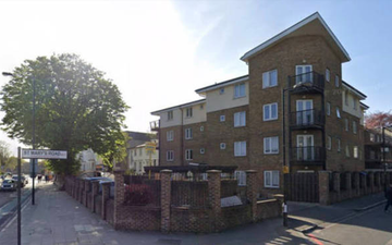 Woman lay dead in flat for over two years but landlord ‘cut off gas and kept taking rent’, inquest heard