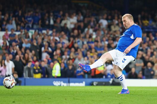 Everton Dynamo Kyiv