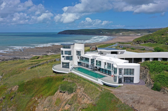 Grand Designs couple £7m in debt after ‘saddest ever episode’ saw them lose everything