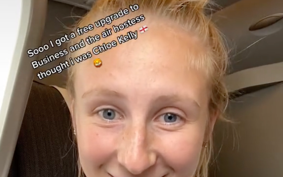 Woman mistaken for Chloe Kelly on flight