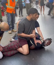 MMA fighter users ‘seatbelt position’ to take down assault suspect in dramatic citizen’s arrest