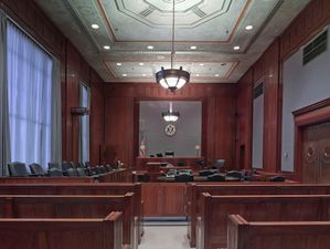 Pedophile chugs liquid and dies in court shortly after he’s convicted