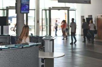 Man gets immediately rejected for job after interviewer poses as receptionist