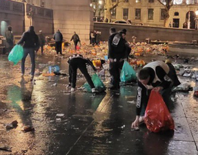 Newcastle fans praised for leaving Trafalgar Square ‘spotless’ after Carabao Cup final takeover
