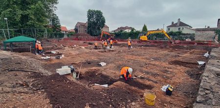‘Over 4,500 bodies unearthed’ from mass grave in UK city