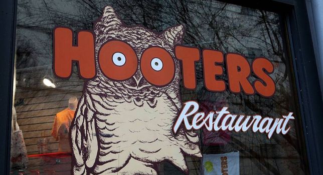 US 'breastaurant' slammed for objectifying women to expand in the UK