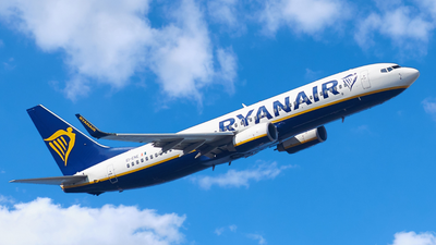 Ryanair cabin crew shares tip to be able to sit together for free