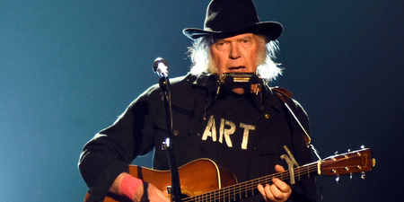 Neil Young makes huge U-turn over Glastonbury performance