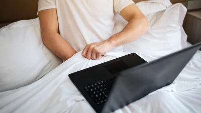 Surprising percentage of people that masturbate at work has been revealed